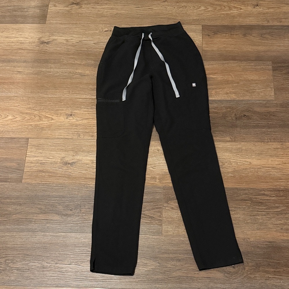 XXS Tall - Figs Yola Scrub Pants in Black